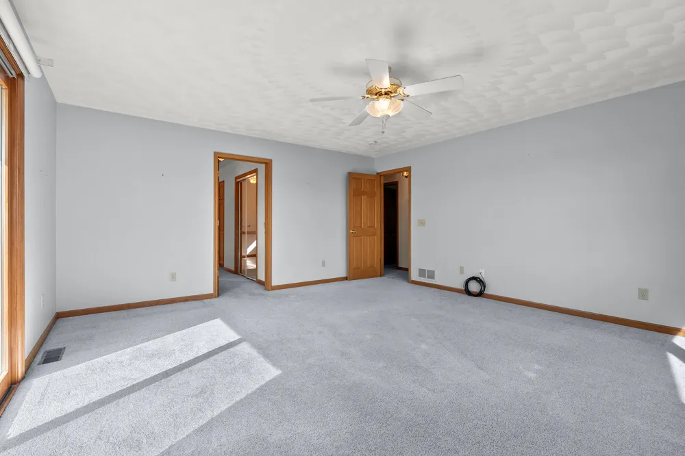 12085 W Indian Lake Drive Vicksburg, MI 49097