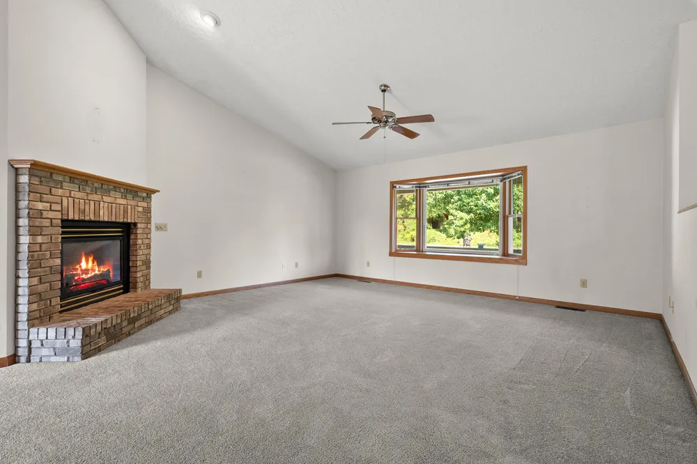 12085 W Indian Lake Drive Vicksburg, MI 49097