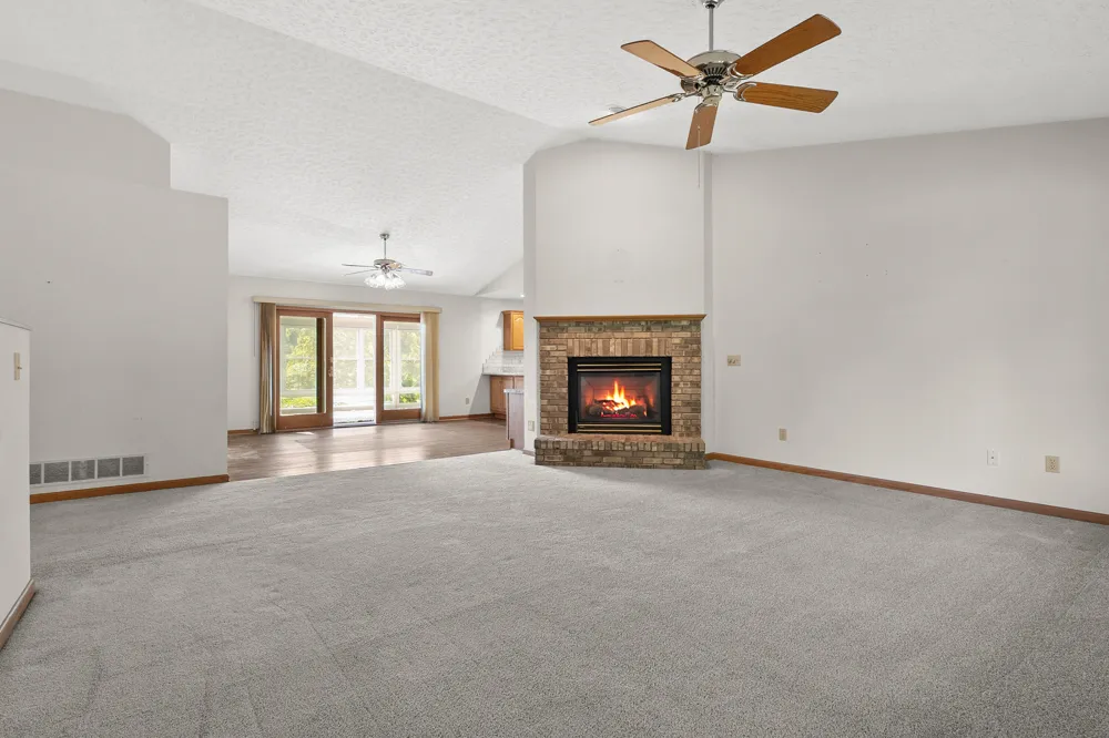 12085 W Indian Lake Drive Vicksburg, MI 49097