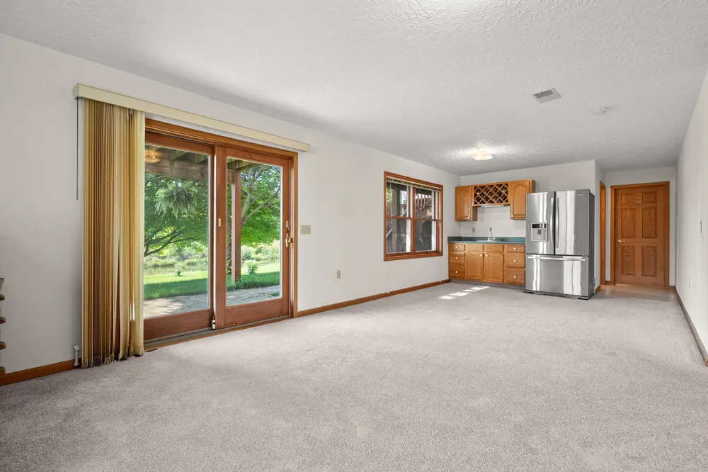 12085 W Indian Lake Drive Vicksburg, MI 49097