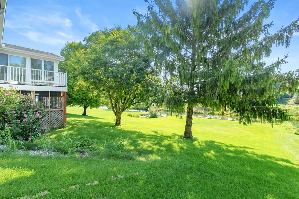 12085 W Indian Lake Drive Vicksburg, MI 49097