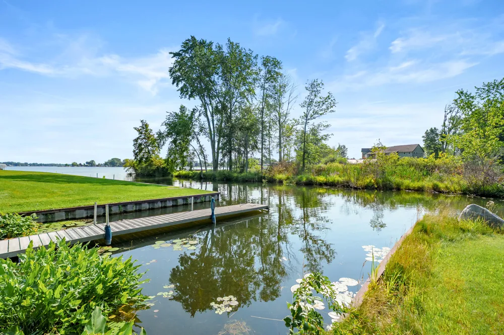 12085 W Indian Lake Drive Vicksburg, MI 49097