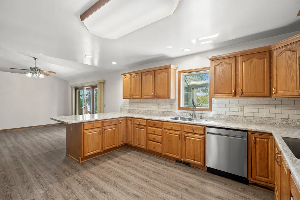 12085 W Indian Lake Drive Vicksburg, MI 49097