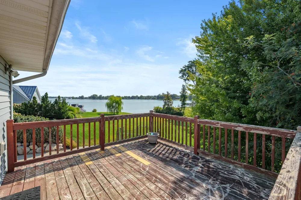 12085 W Indian Lake Drive Vicksburg, MI 49097