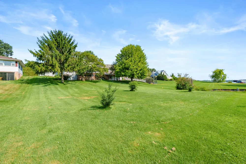 12085 W Indian Lake Drive Vicksburg, MI 49097
