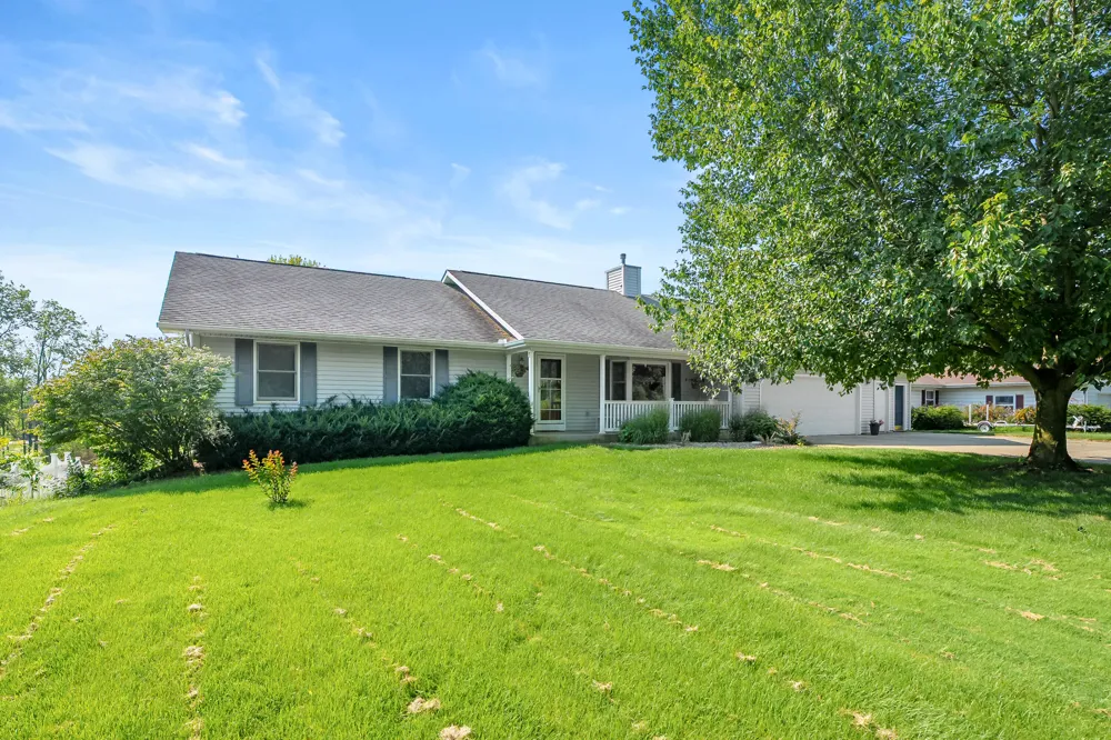 12085 W Indian Lake Drive Vicksburg, MI 49097