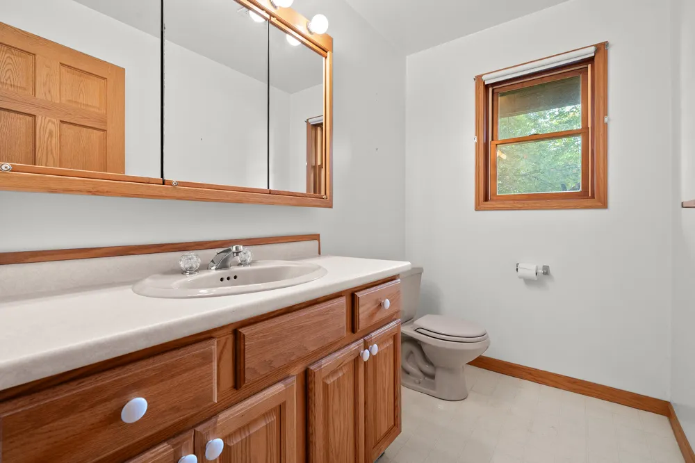 12085 W Indian Lake Drive Vicksburg, MI 49097
