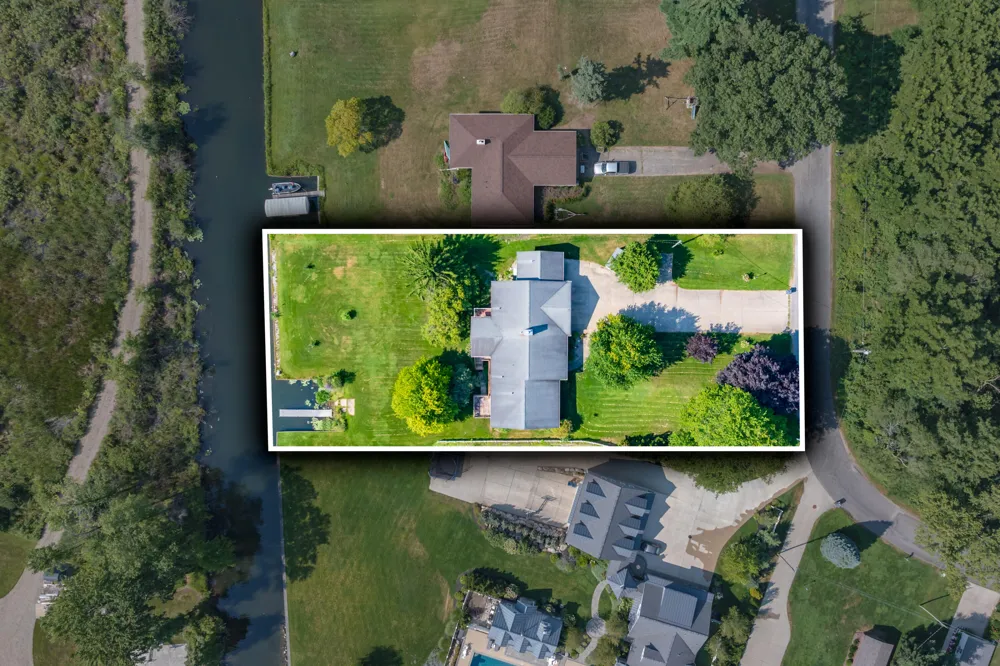 12085 W Indian Lake Drive Vicksburg, MI 49097