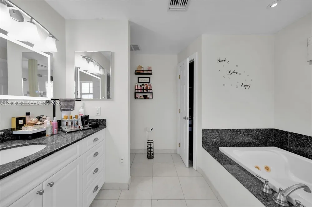 19901 Pine Echo North Fort Myers, FL 33917