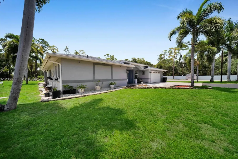 19901 Pine Echo North Fort Myers, FL 33917