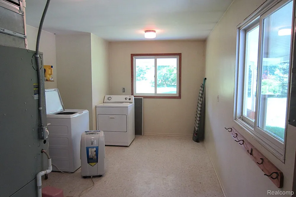 3944 Dartmouth Road Brandon Charter Township, MI 48371