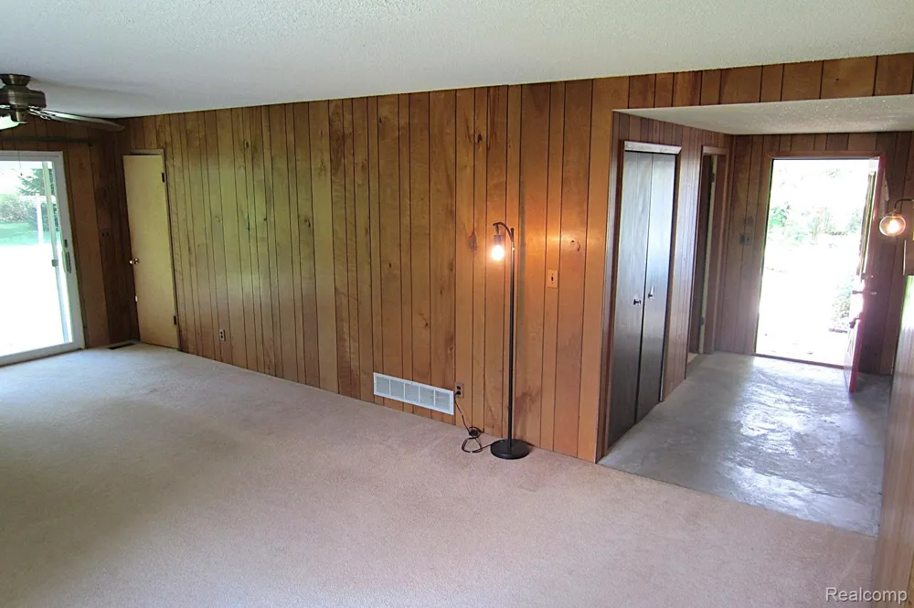 3944 Dartmouth Road Brandon Charter Township, MI 48371