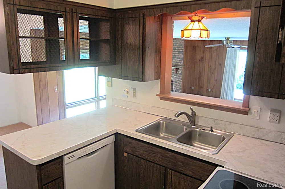 3944 Dartmouth Road Brandon Charter Township, MI 48371