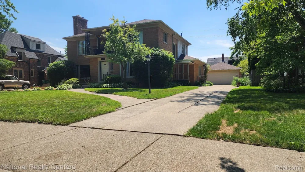 821 Pemberton Road Grosse Pointe Park City, MI 48230