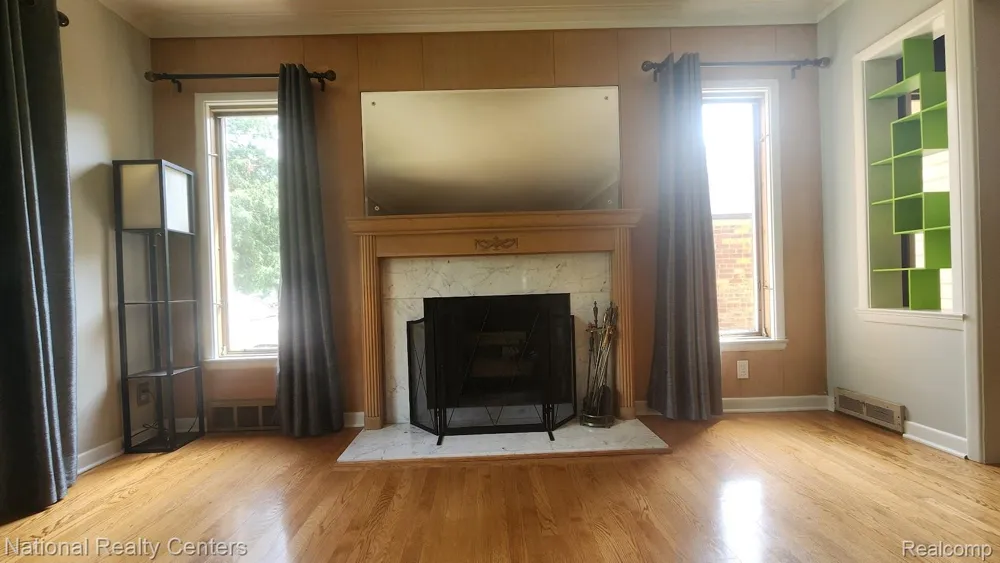 821 Pemberton Road Grosse Pointe Park City, MI 48230