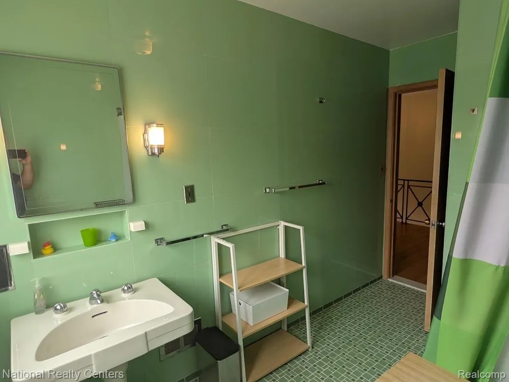 821 Pemberton Road Grosse Pointe Park City, MI 48230