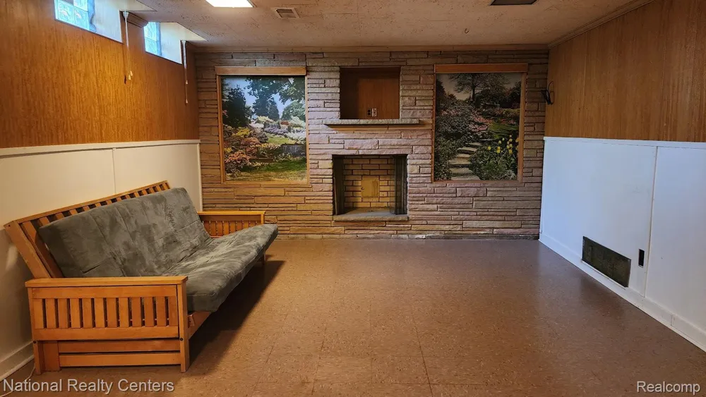 821 Pemberton Road Grosse Pointe Park City, MI 48230