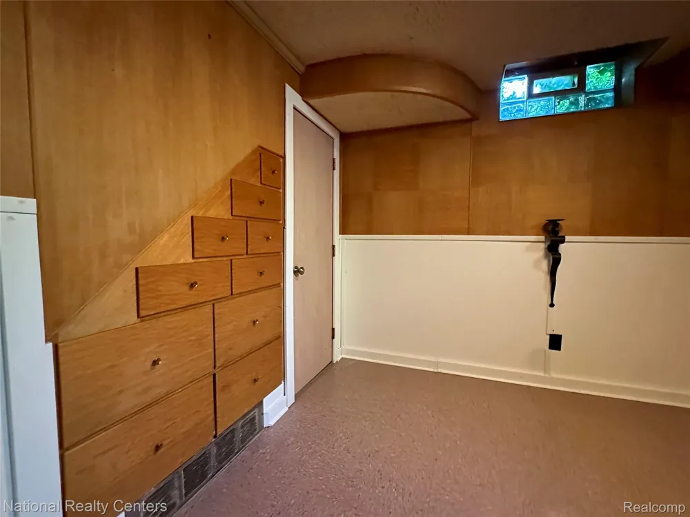 821 Pemberton Road Grosse Pointe Park City, MI 48230