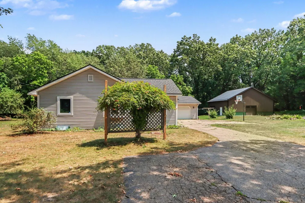 13801 32nd Street Pine Grove Township, MI 49055
