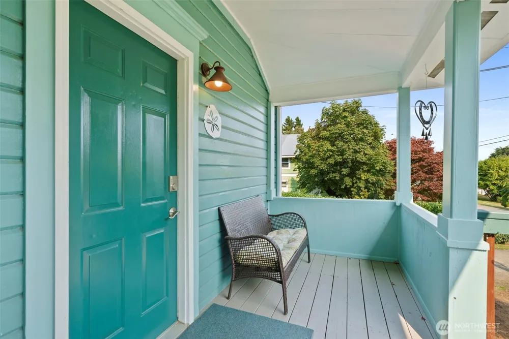 401 B STREET South Bend, WA 98586