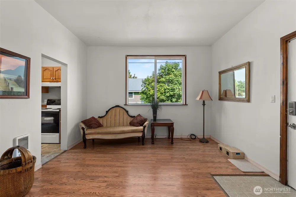401 B STREET South Bend, WA 98586