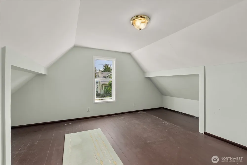 401 B STREET South Bend, WA 98586