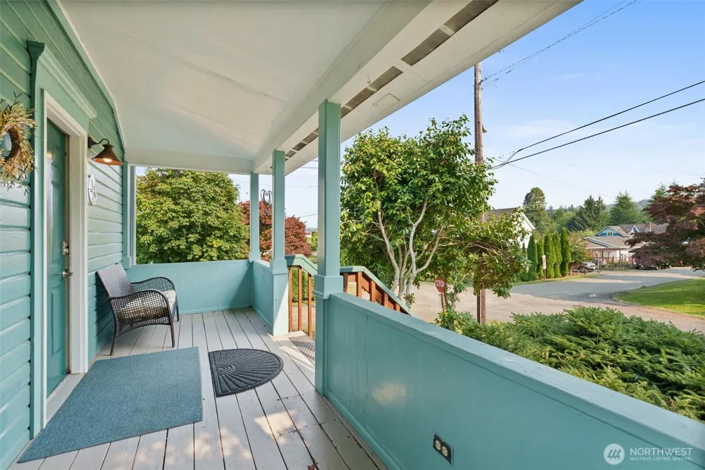 401 B STREET South Bend, WA 98586