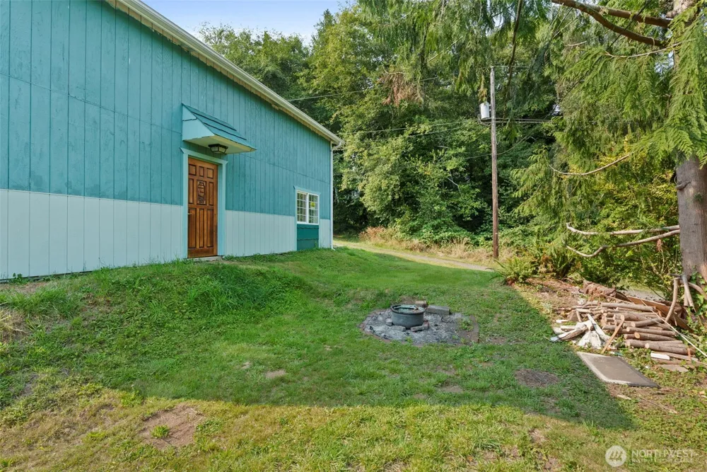 401 B STREET South Bend, WA 98586