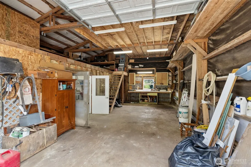 401 B STREET South Bend, WA 98586