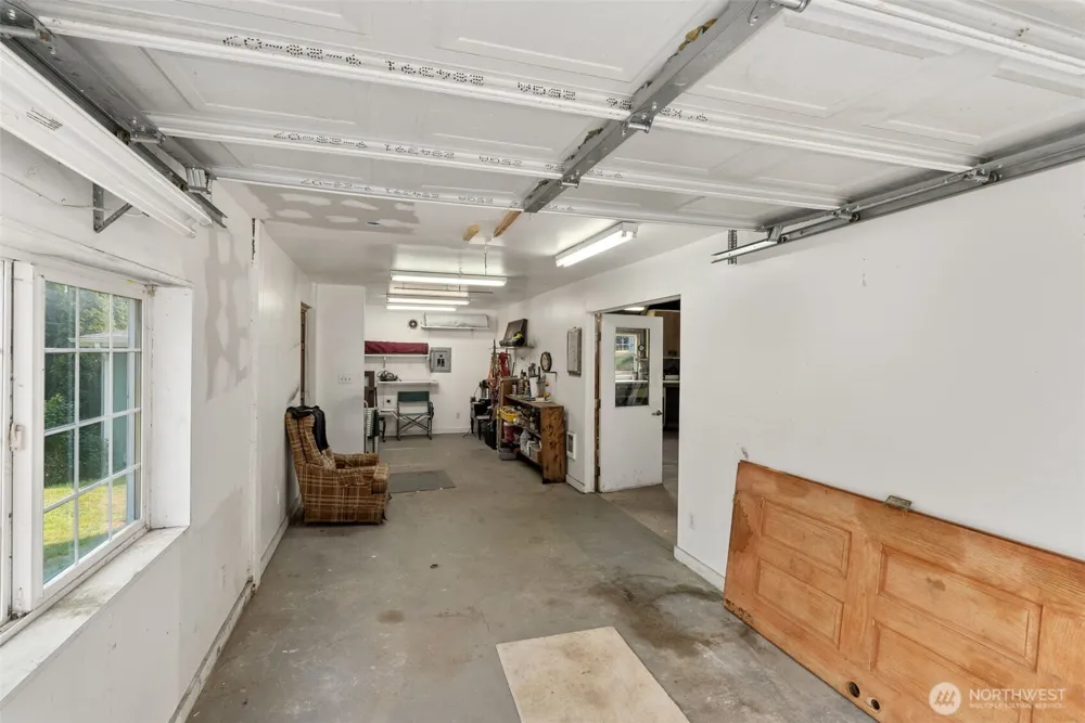 401 B STREET South Bend, WA 98586