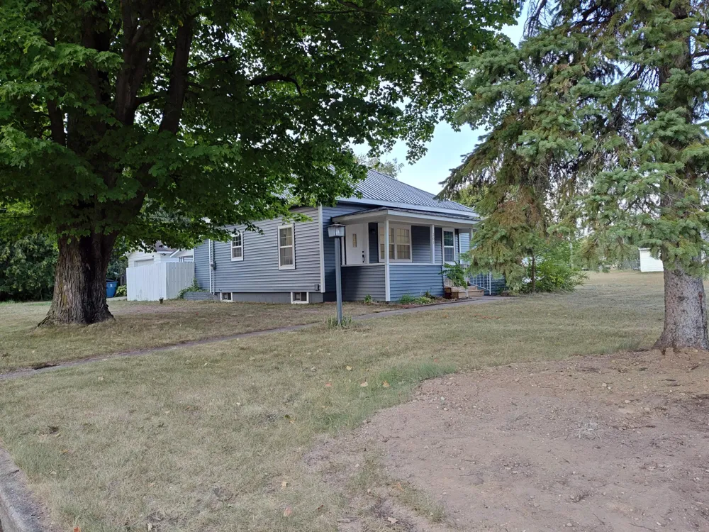 301 E Angel Avenue Unknown, MI 49305