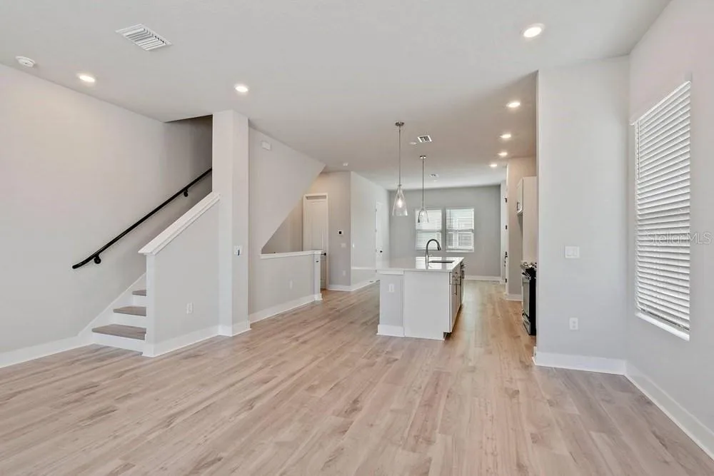 89 28TH STREET S St Petersburg, FL 33712