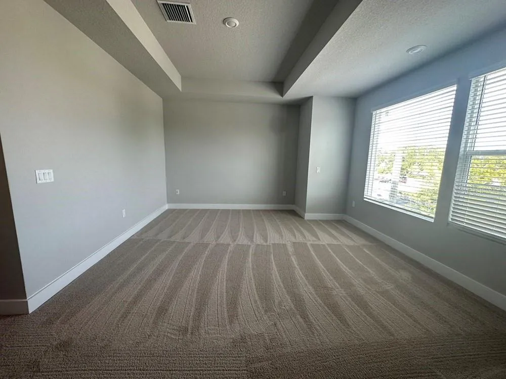 89 28TH STREET S St Petersburg, FL 33712