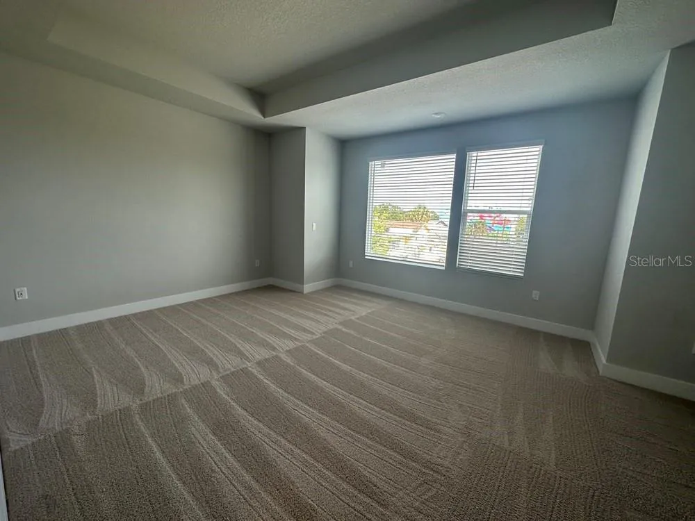 89 28TH STREET S St Petersburg, FL 33712