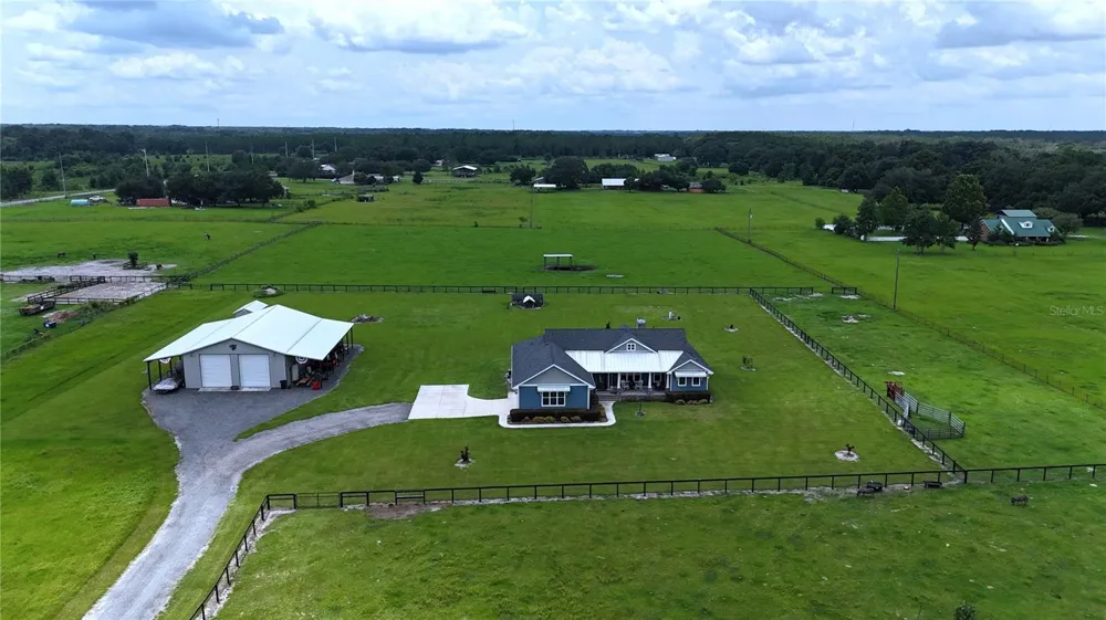10140 CR 209 Oxford, FL 34484