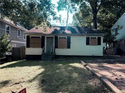 2772 Palm Drive