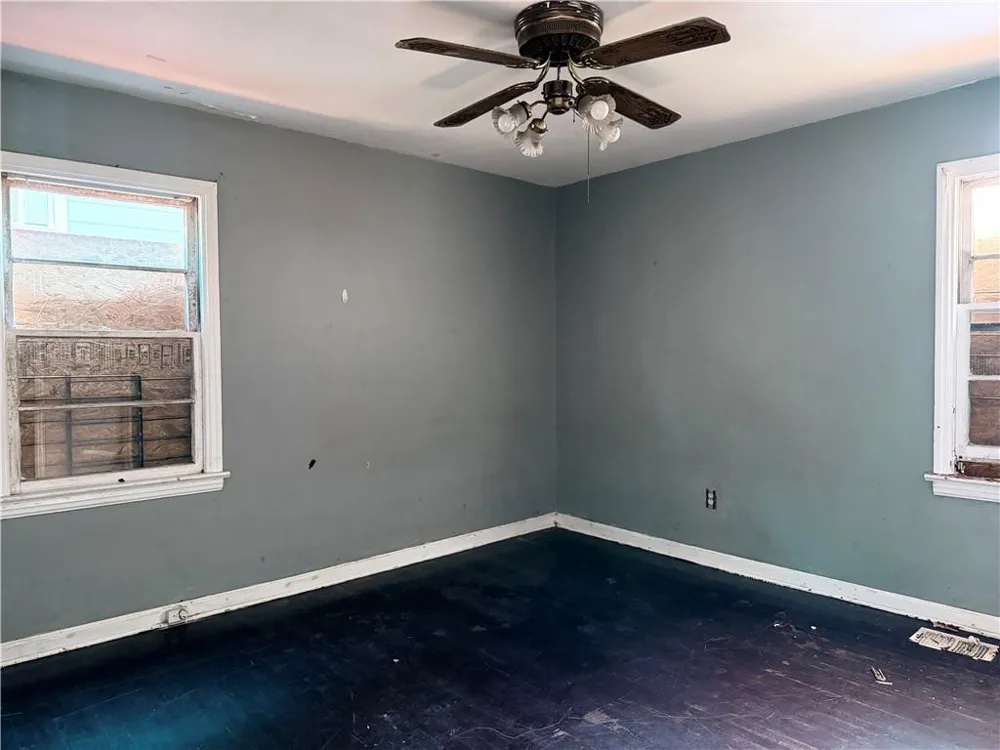 2772 Palm Drive East Point, GA 30344