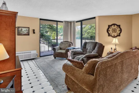 666 W GERMANTOWN PIKE #1212