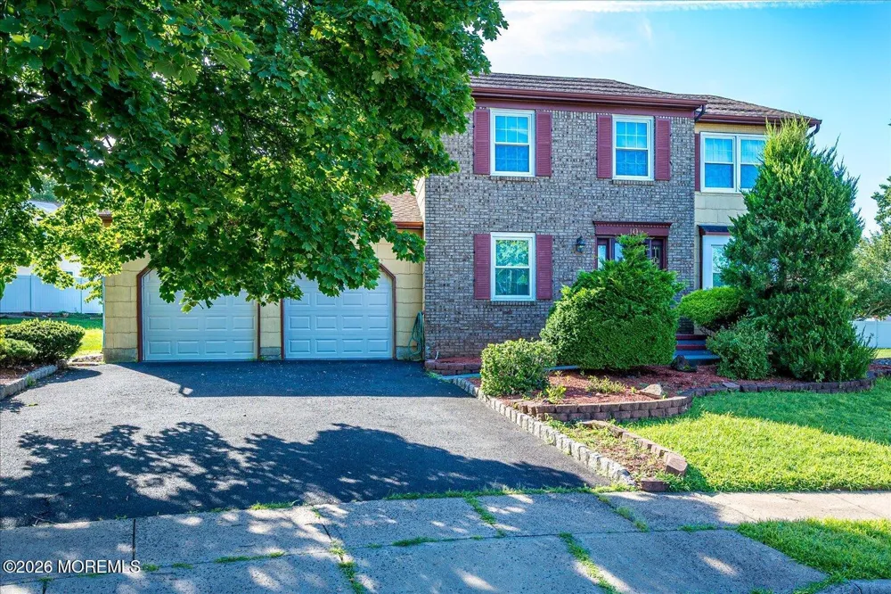 10 Patriot Court Edison, NJ 08820