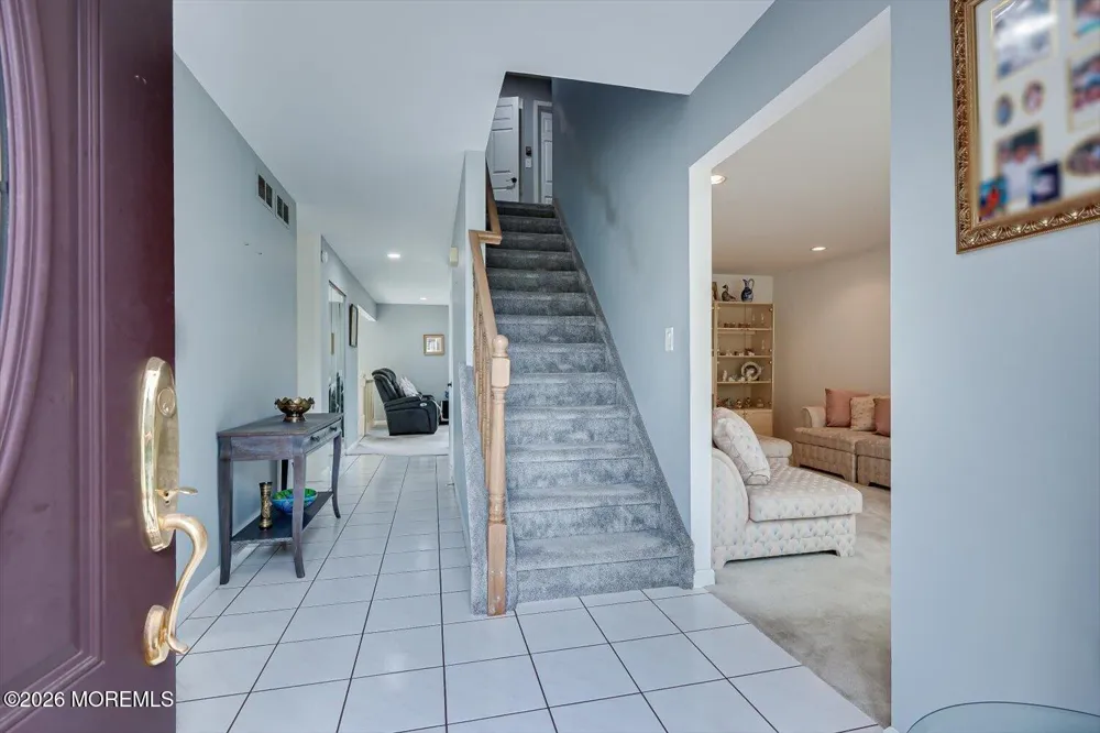 10 Patriot Court Edison, NJ 08820