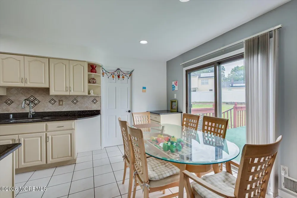 10 Patriot Court Edison, NJ 08820