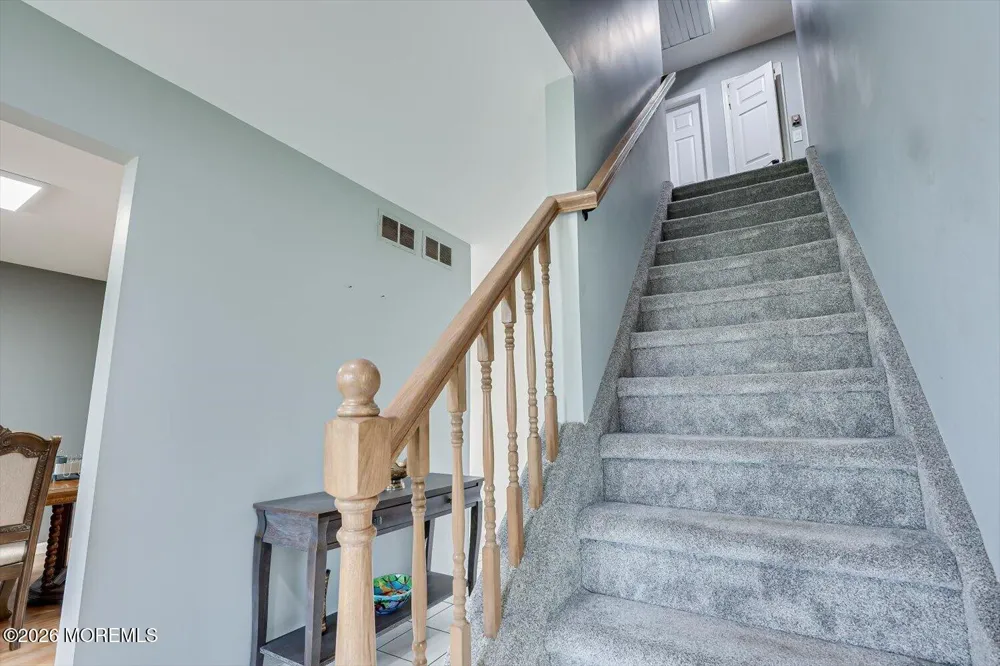 10 Patriot Court Edison, NJ 08820