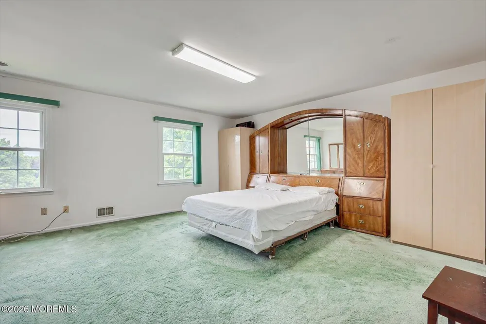 10 Patriot Court Edison, NJ 08820