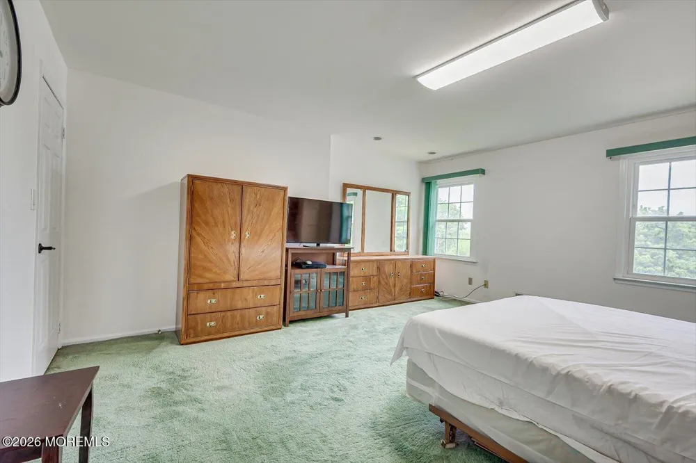 10 Patriot Court Edison, NJ 08820