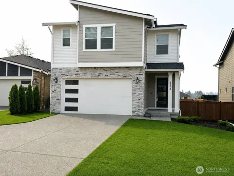 8912 48th Place NE