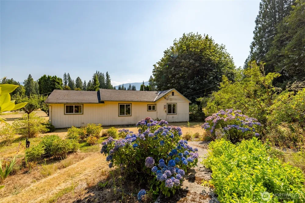 47627 Van Horn Lane Concrete, WA 98237