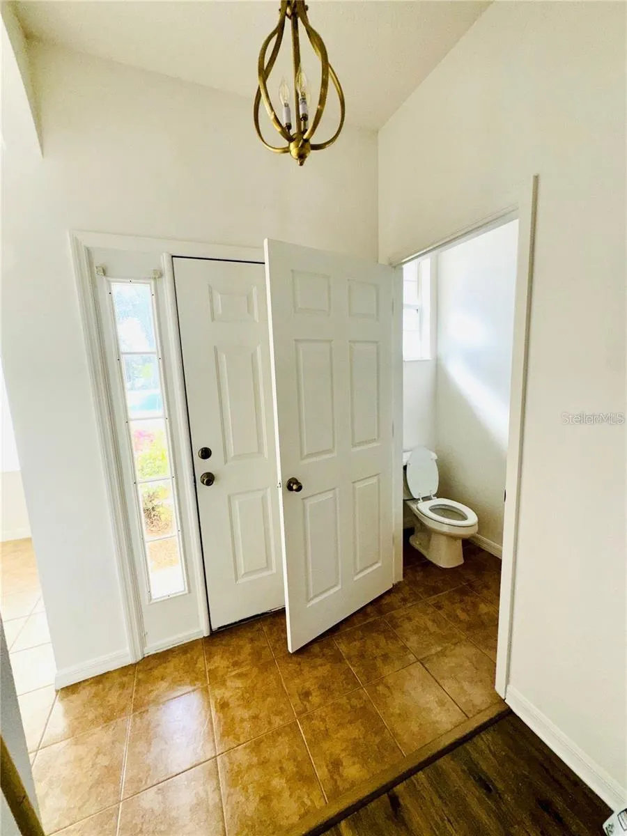 1106 S BEACH CIRCLE Kissimmee, FL 34746