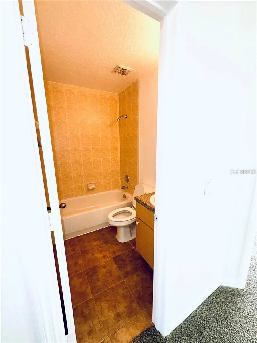 1106 S BEACH CIRCLE Kissimmee, FL 34746