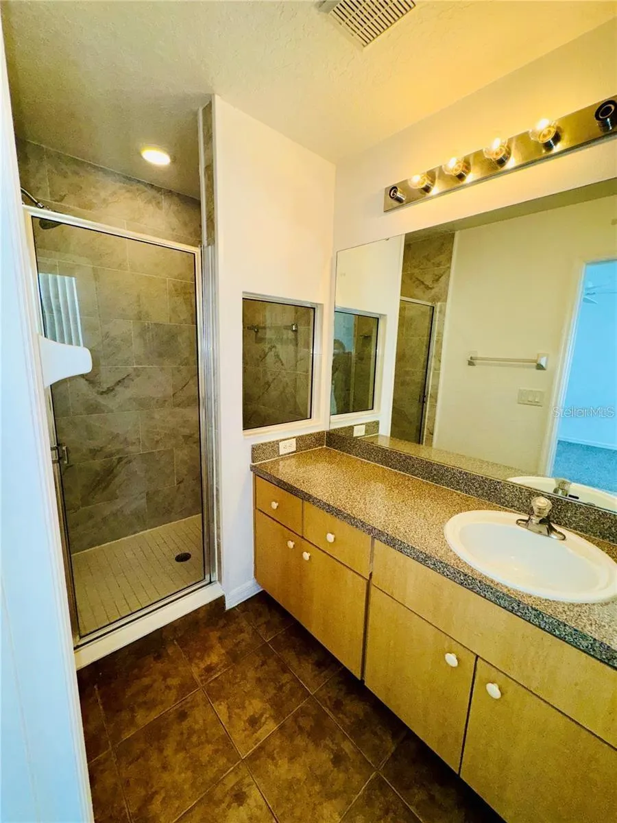 1106 S BEACH CIRCLE Kissimmee, FL 34746