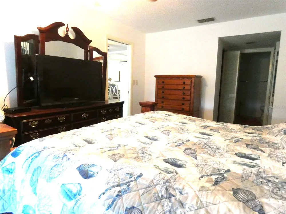 11231 DOLLAR LAKE DRIVE #6 Port Richey, FL 34668